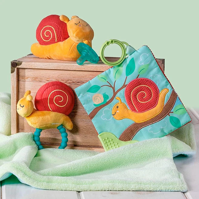 Skippy Snail - Best Baby Toys & Gifts for Ages 0 to 2 - Fat Brain Toys - US 1253