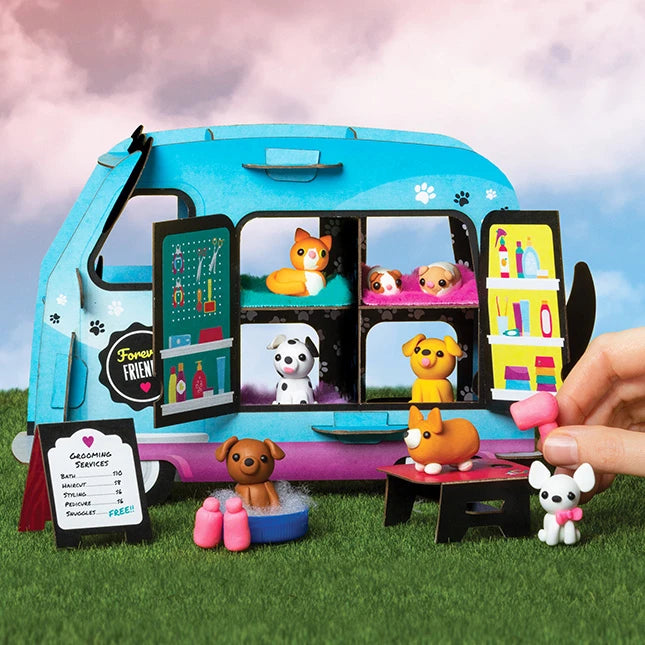 Klutz Mini Clay World Pet Adoption Truck - Best for Ages 8 to 12 - US 1750